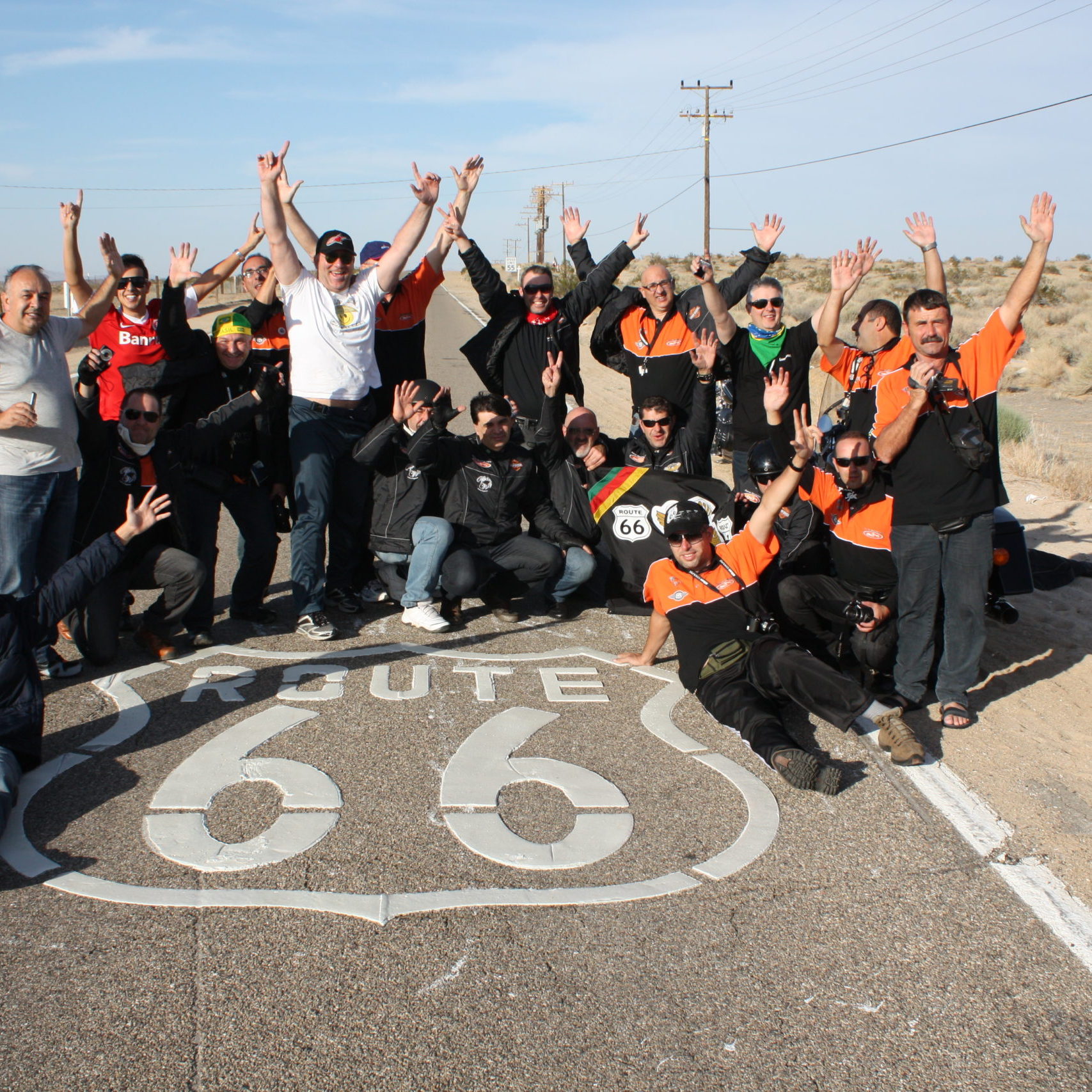 Uma exelente opção para quem não dispõe de muito tempo. No Tour Route 66 Express você irá rodar pela parte histórica e lendária da Mother One